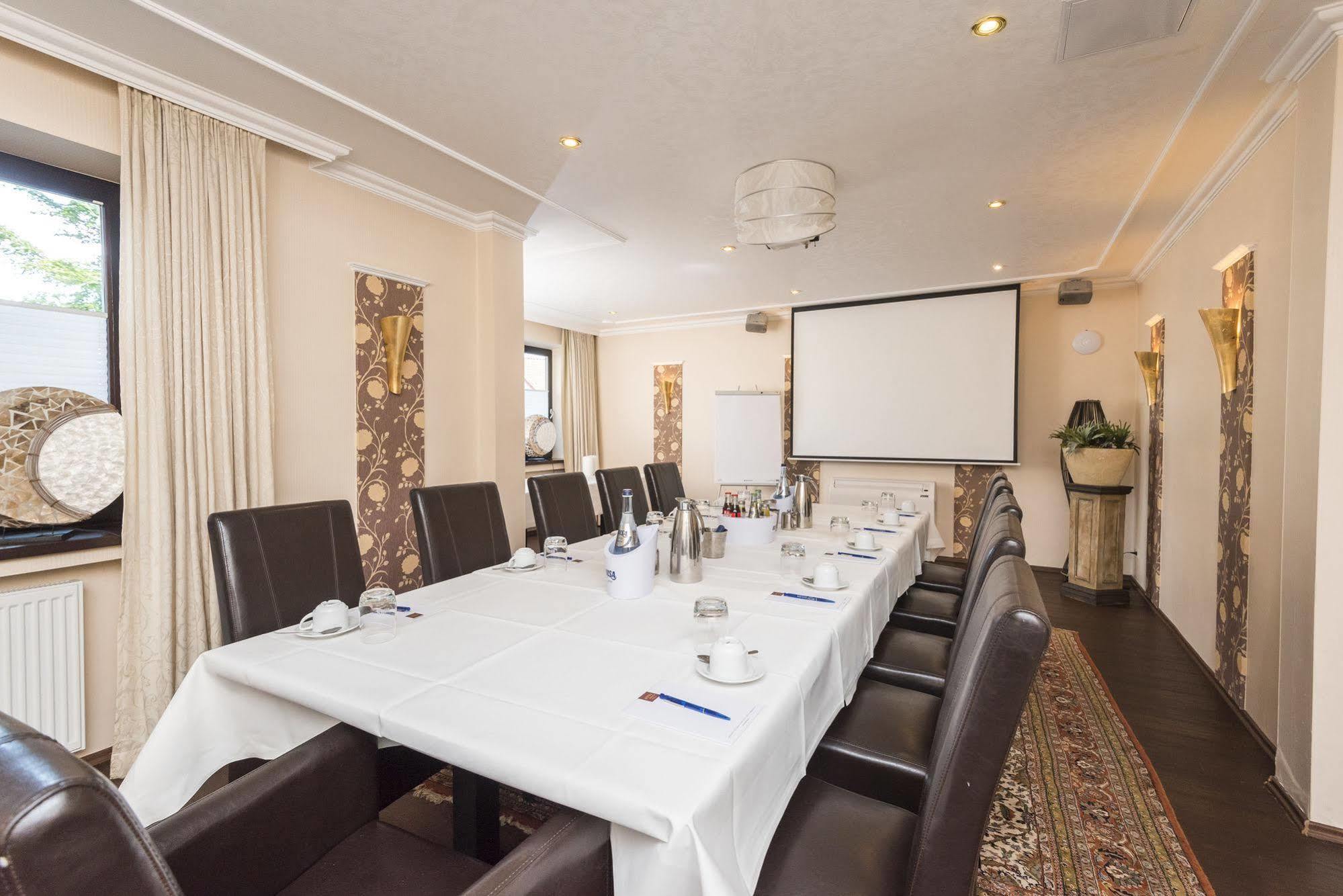 Hotel Tiek Superior Meppen Ngoại thất bức ảnh